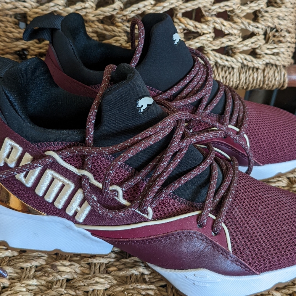 Burgundy Puma Trainers, Size Women 6